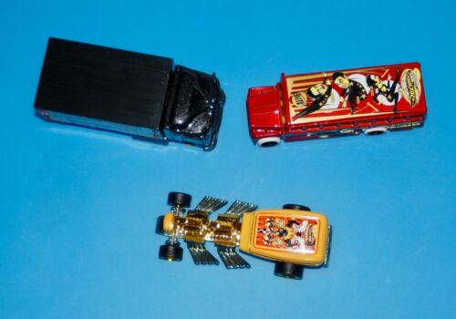 Wheel Swap Hot Wheels Sideshow Bus Hiway Hauler Way 2 Fast w/Clear Display Boxes - Picture 2 of 12