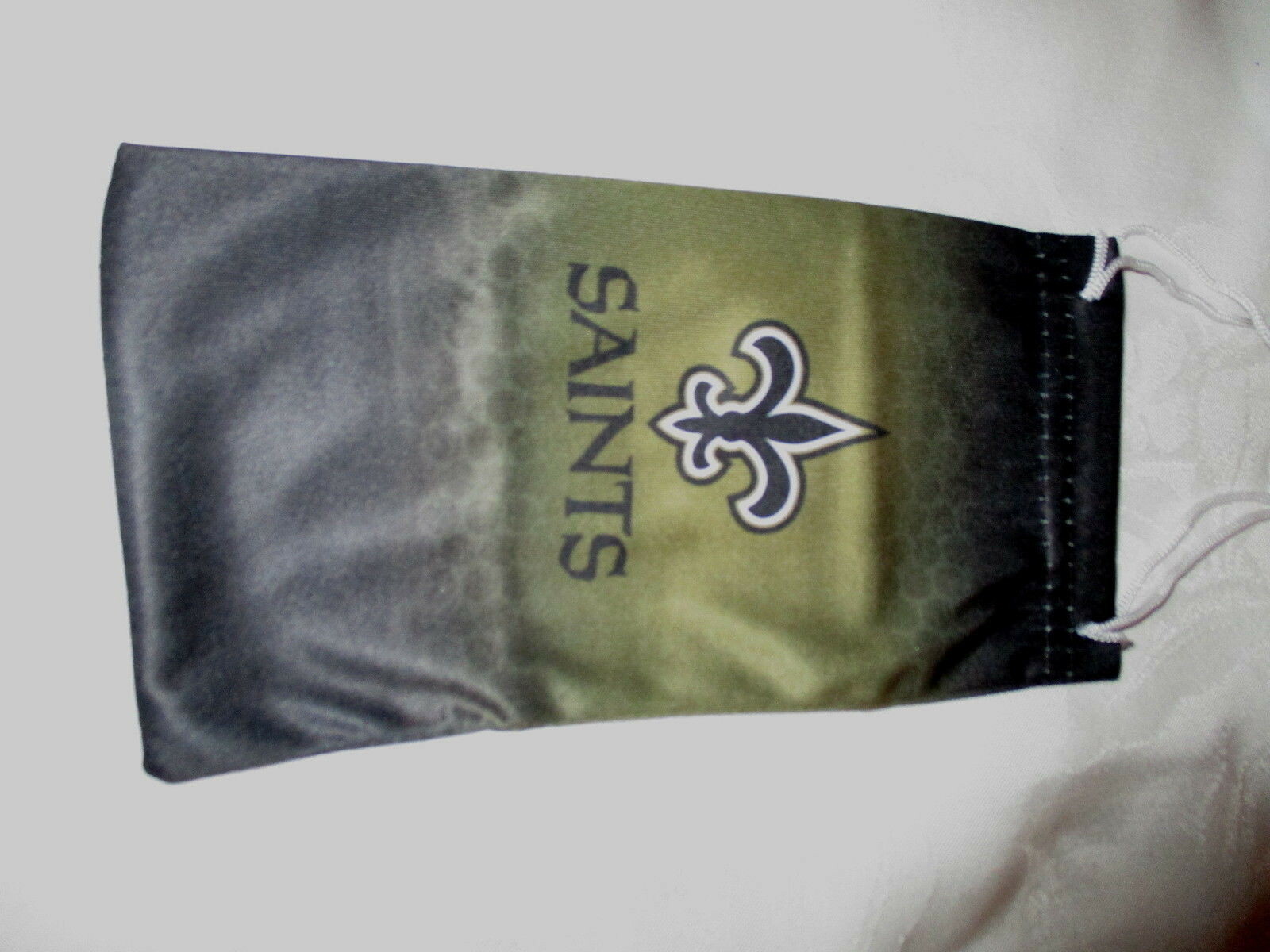 NEW ORLEANS SAINTS Microfiber Drawstring Eyeglasses Bag/Cleaning Cloth