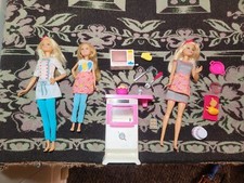 Barbie Lot Baking Kitchen w 3 dolls Food Stove Microwave Vintage Modern
