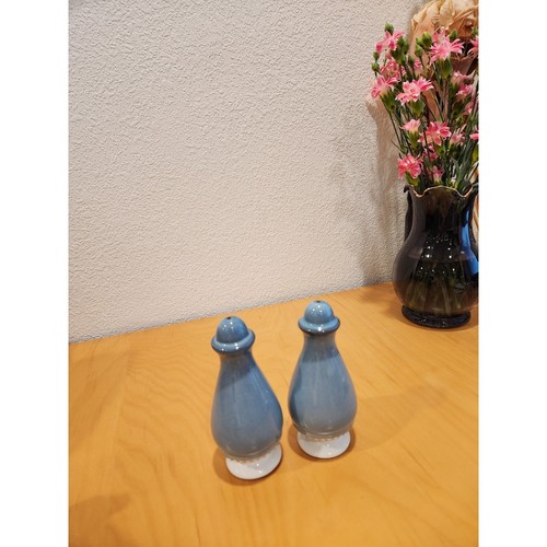 Denby Stoneware Salt and Pepper Shaker Set Castile Blue Renaissance England - Picture 5 of 5