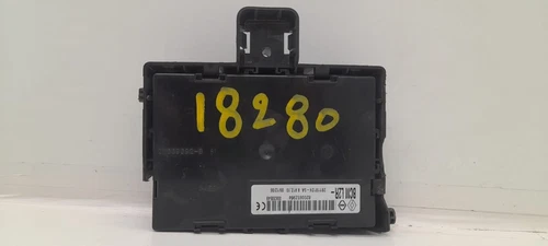 8200652284 Modulo Electronico para RENAULT CLIO III Confort Dynamique 20 498252 - Imagen 1 de 8