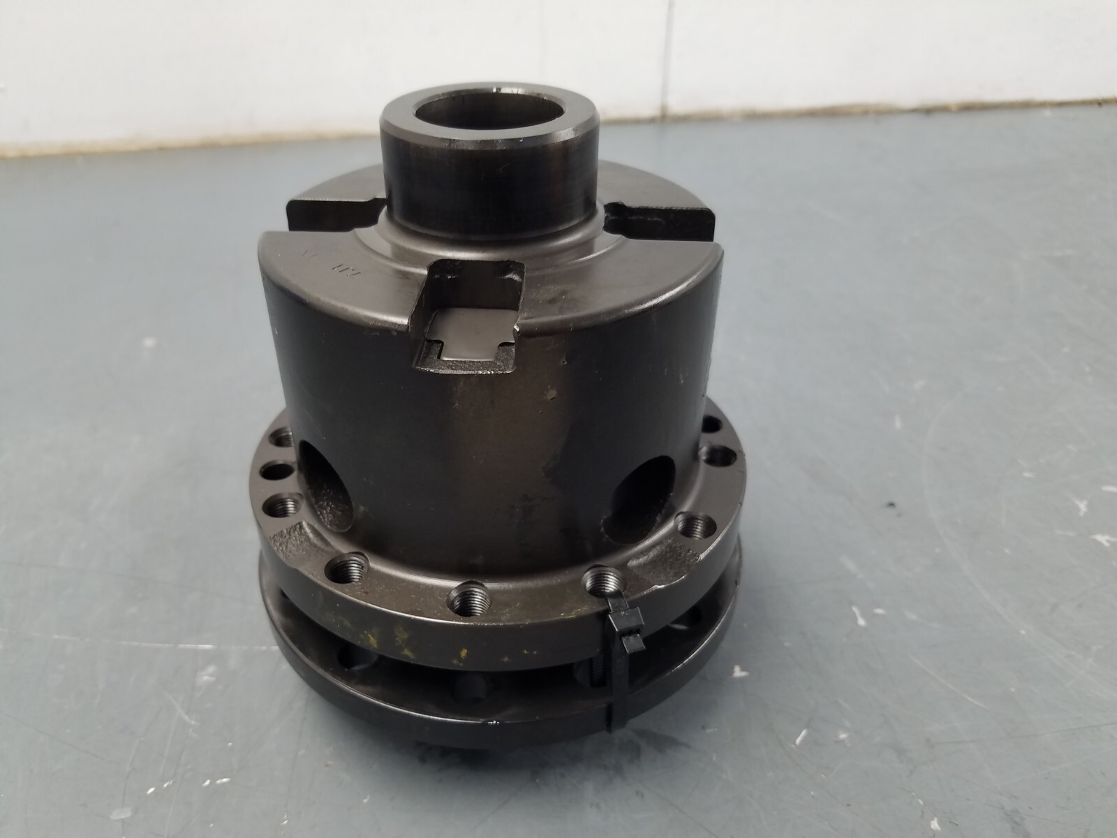 Lamborghini Gallardo  OEM Rear Differential Carrier #U7670 B5