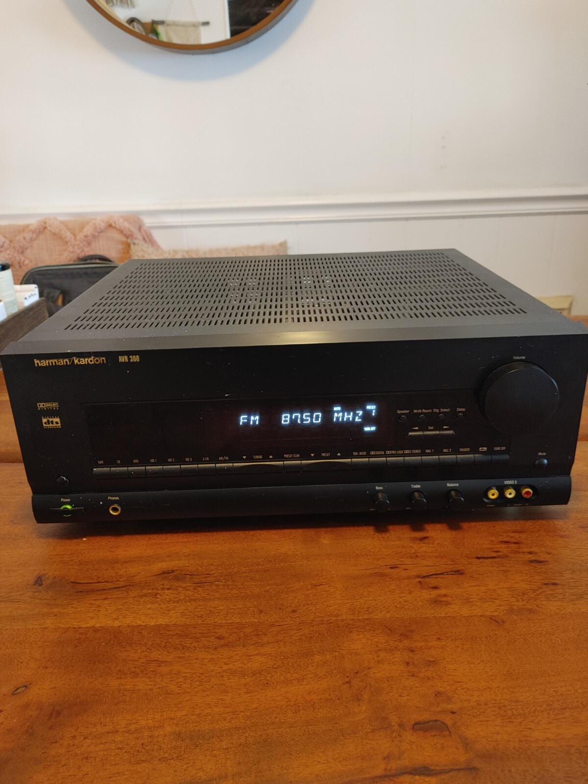 Harman Kardon AVR 300 5.1 Channel 60 
