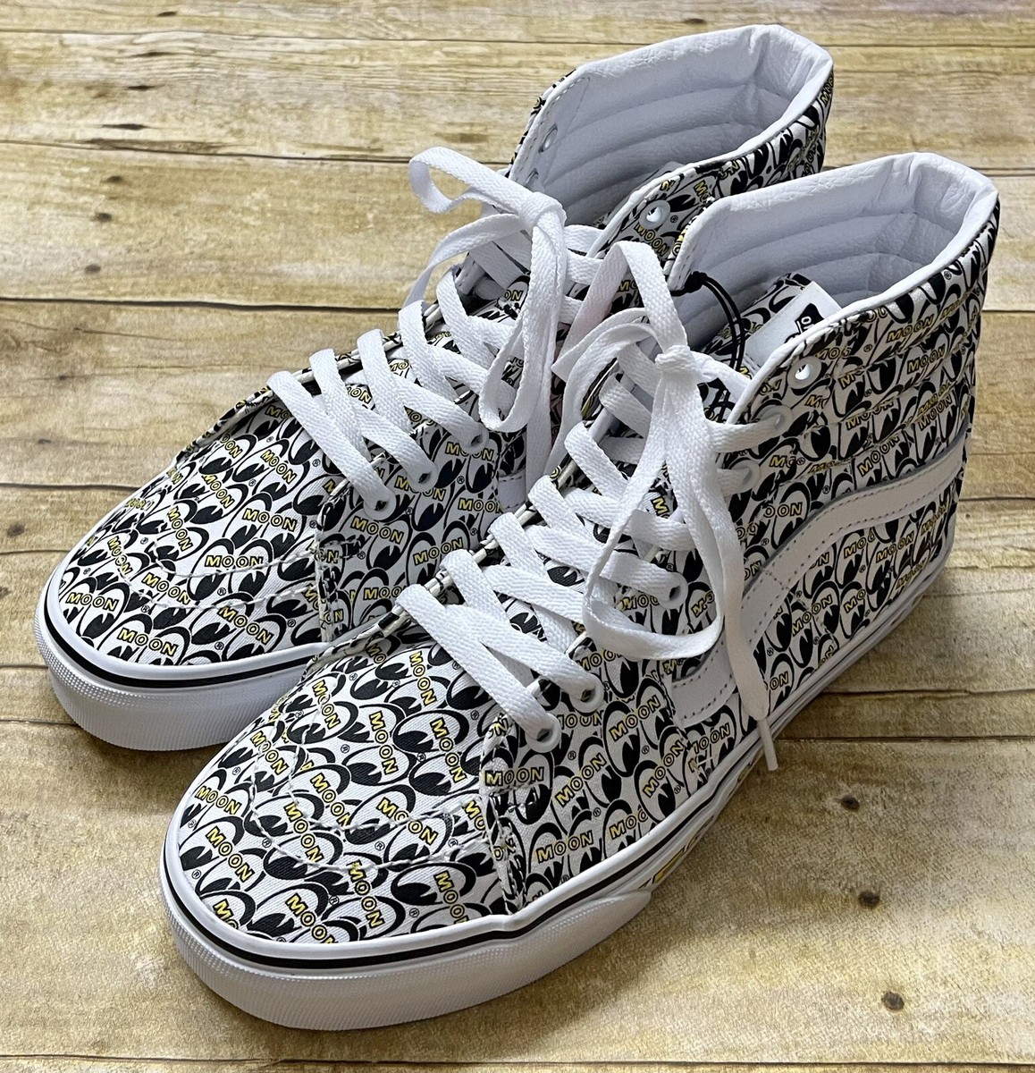 Size 9 - Mooneyes x Vans Sk8- High True White Yellow for sale