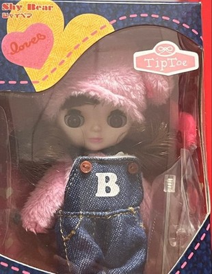 Petit Blythe Shy Bear