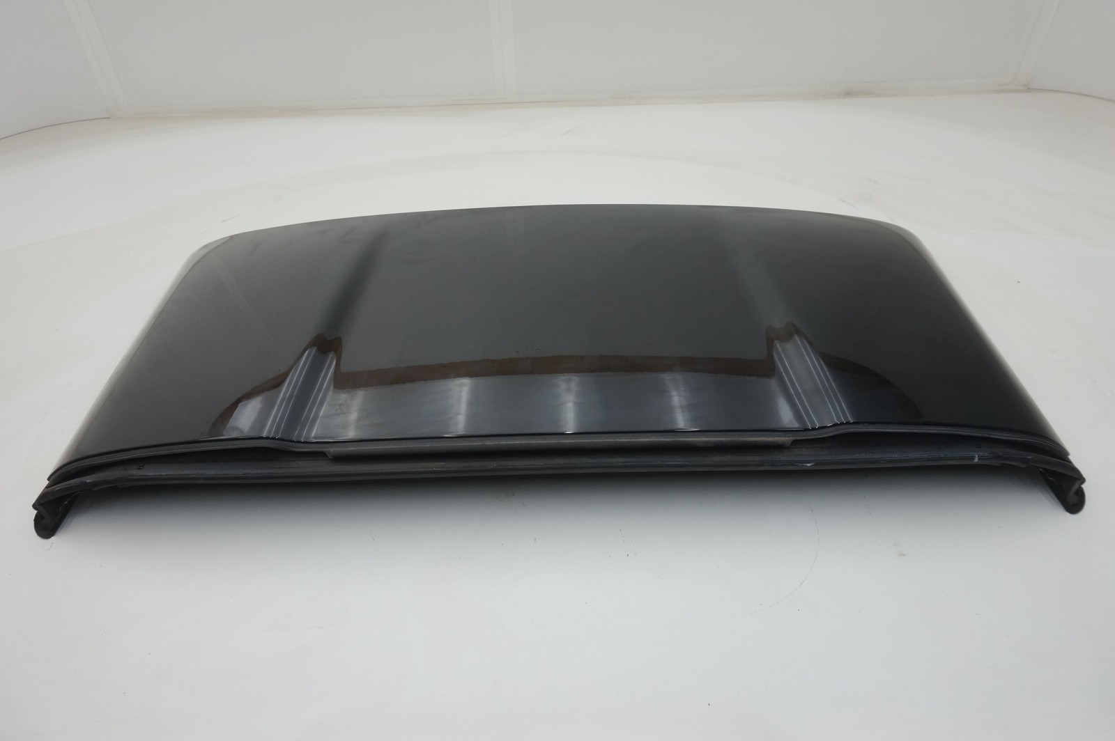 Rear Hard Top Roof Section Trim Panel Black OEM 83977100 Ferrari 488 Spider 2017