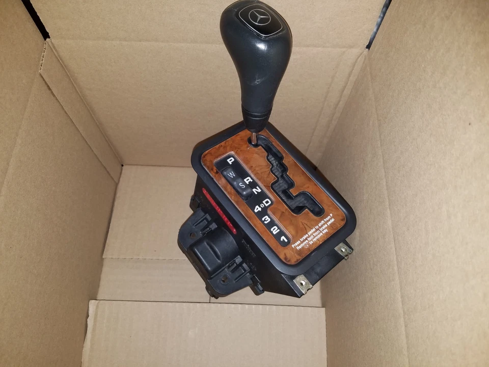 Mercedes W210 E320 E430 E55 1996 a 1999 AMG selector de palanca de cambios de piso Foto 2 de 4