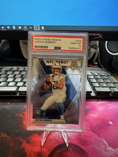 Justin Herbert 2020 Panini Mosaic #263 NFL Debut Chargers Rookie PSA 10 GEM MINT