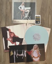 Sabrina Carpenter Man  s Best Friend Signed Vinyl Insert with JSA COA