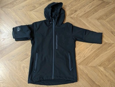 MENS FJERN GRENSER SOFTSHELL BLACK WATER RESISTANT JACKET Size Sml  VG Con