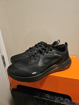 Nike Downshifter 12 4E Size 10.5 US Men's Running Shoe