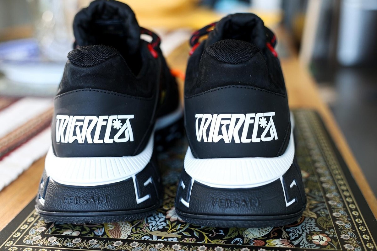 【送料&関税込】Versace Trigreca Low-top Sneakers Versace Trigreca low-top Sneakers | Black | FARFETCH