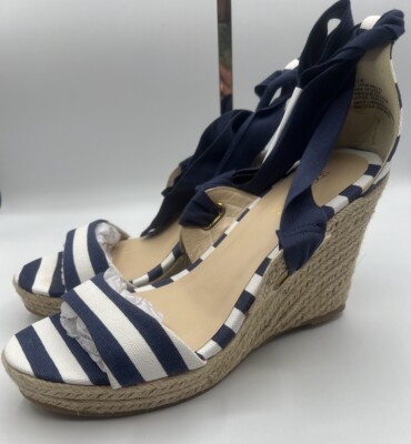NIB Shoedazzle Women s Summer Stripe Wedge Heels, Size 11 US, Navy/White