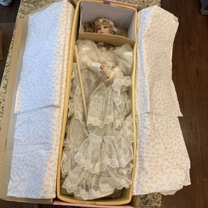 welden museum of fine collectibles