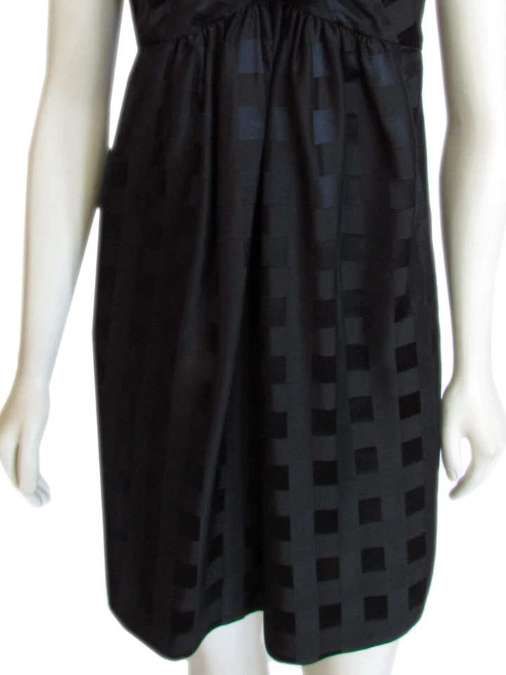 *¡RESUMEN FINAL!* Vestido recto Marc by Marc Jacobs negro a cuadros 100 % seda talla 4 Foto 4 de 4