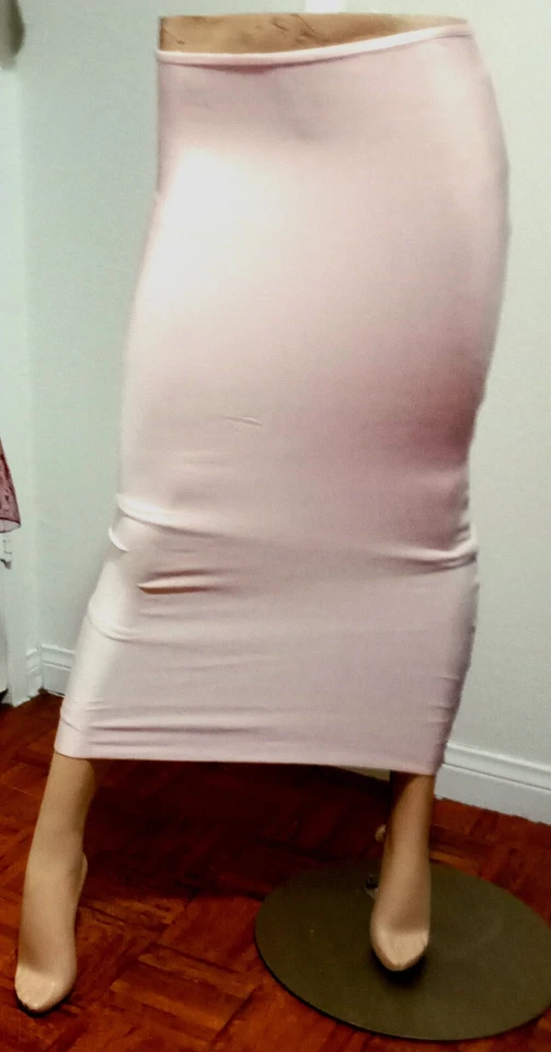 HOUSE OF CB LONDON SAIA MIDI FEMININA ROSA LEVE STRETCH BODYCONE CINTURA ALTA XS-S - Imagem 3 de 4