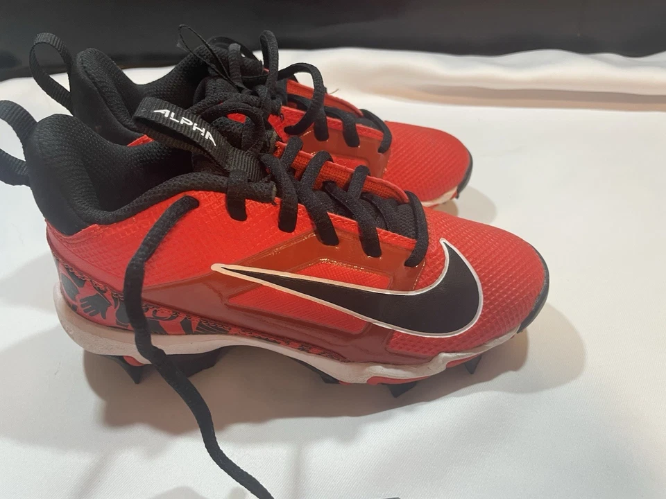 Nike Alpha Menace 4 Shark SE Mens Shoes Sz 13C Red Black Lace-Up Football Cleats - Image 3 of 4