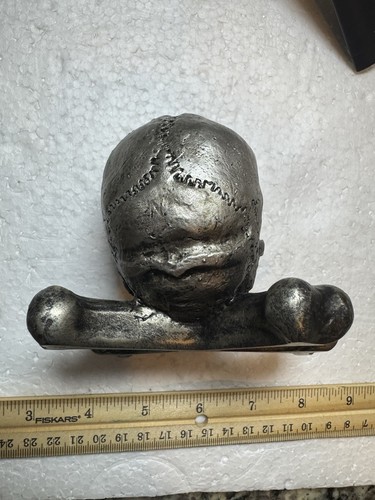 Skull & Crossbones Letter-business Card Holder - Picture 8 of 10