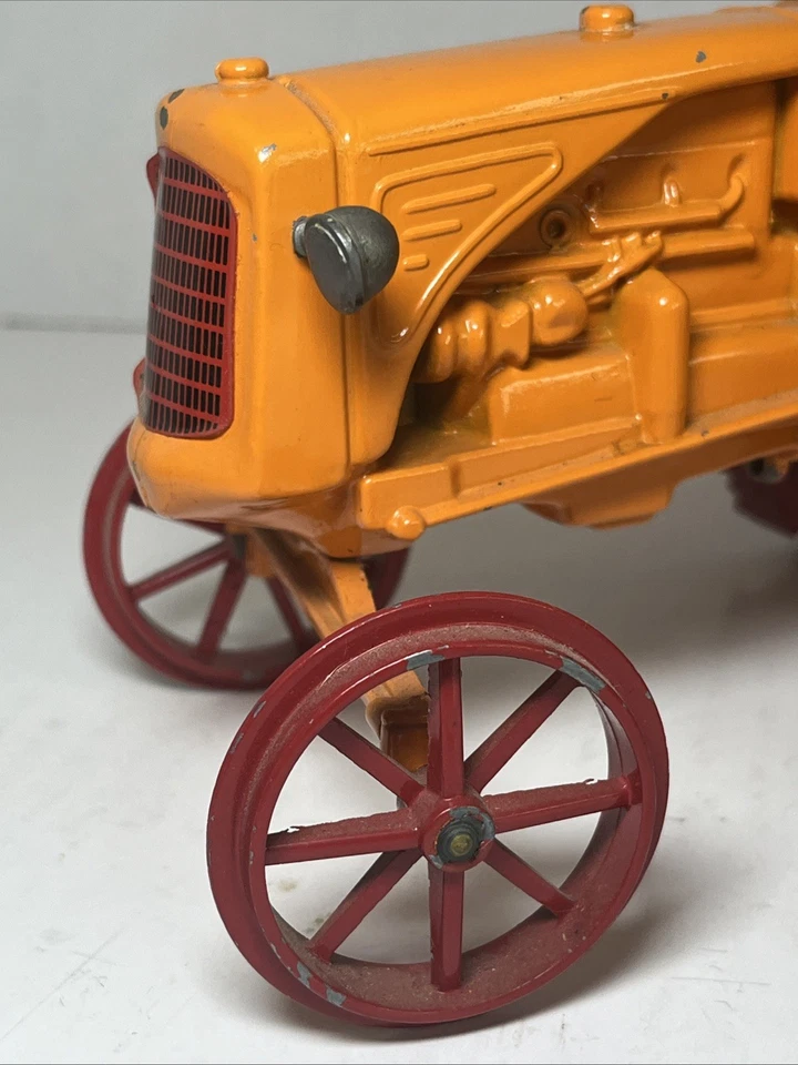 Minneapolis Moline Display Tractor 1991 Tri-State Tractor Show Portland, Indiana Foto 2 de 4