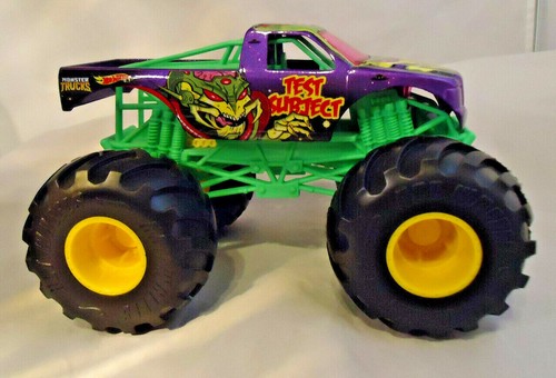 HOT WHEELS MONSTER JAM 1/24 SCALE  "TEST SUBJECT" DIE CAST MONSTER TRUCK - Bild 3 von 6