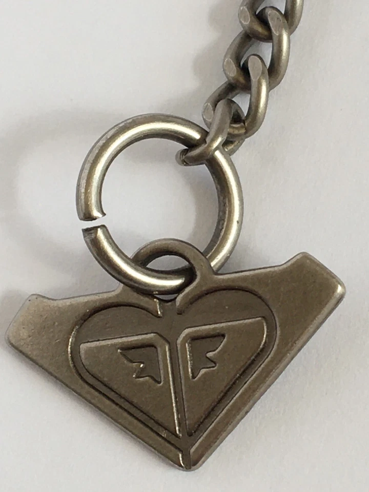 ROXY LOGO Metal CARTERA ENCANTO Mochila PLATA Vintage Coleccionable CADENA Llavero Foto 4 de 4