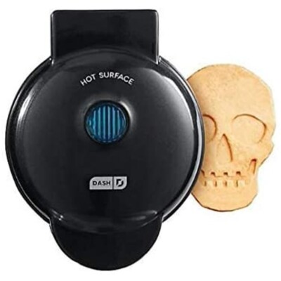 Dash Skull Shaped Mini Nonstick Waffle Maker Black Halloween Breakfast 4''