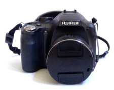 Fuji Finepix SL300 14MP 30x Zoom Digital Camera - Working