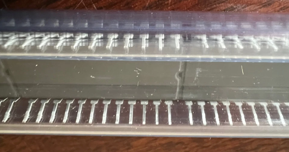 ST Micro M2732A-2FI Integrated Circuit M2732A2FI 9648 488AB 21V FAST BRAND NEW - Image 3 of 4