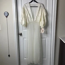 Vintage 70s peignoir Val Mode Lingerie Robe Gown Sheer Lace Trim Medium bridal