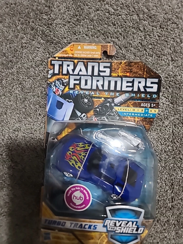 Transformers 2010 Classics Reveal The Shield Deluxe Class Turbo Tracks MOC - Image 4 of 4