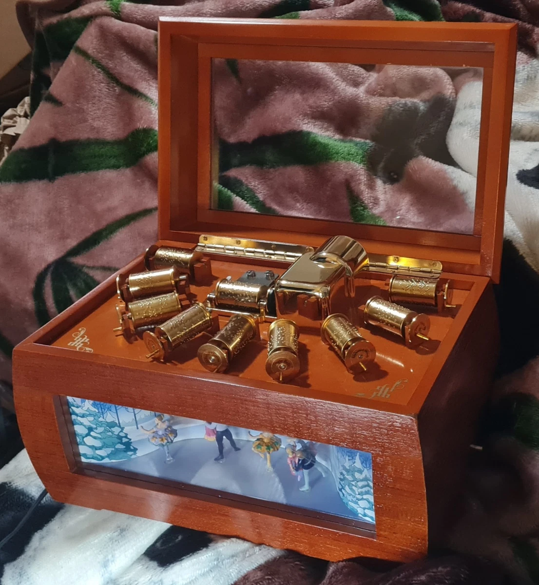 Mr. Christmas Collectible Music Boxes 1970-Now for sale | eBay
