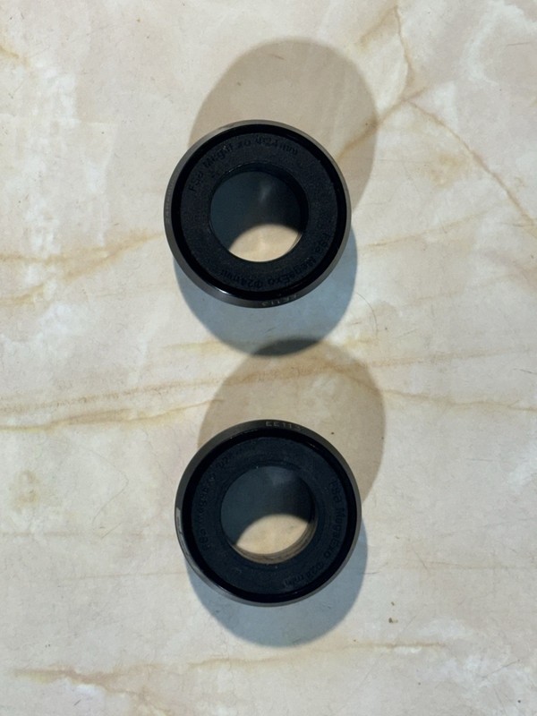 FSA Bottom Bracket Adapter Reducer EE085 PF30 to 24mm BB30 to Shimano Crank