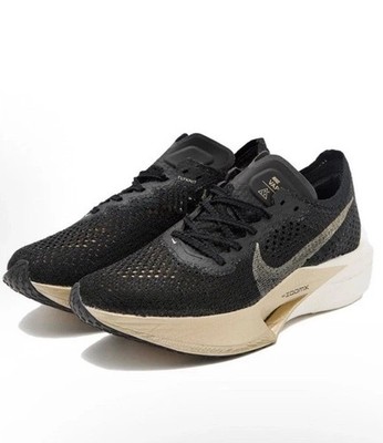 New Nike ZoomX Vaporfly Next% size 6 mens Black Gold Running  display picture 1