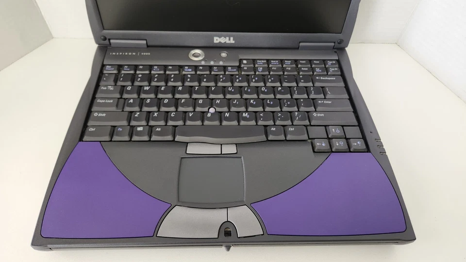 De colección Dell Inspiron 4000 Intel Pentium III 256MB RAM HDD WME con cargador Foto 3 de 4