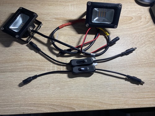 2x 12V LED Strahler Scheinwerfer DC12V 10W + 2 schalter