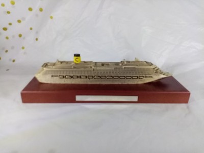 Costa Pacifica / Schiffsmodell / Metall / Modell