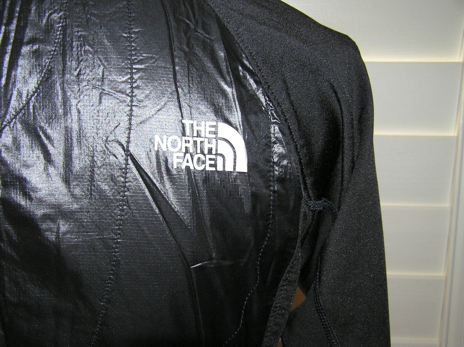 CUTE FITTED NORTH FACE PRIMALOFT WINDBREAKER SPRI… - image 4