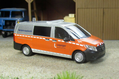 1:87 Busch MCZ 03-285 Mercedes Vito LVB Leipzig Verkehrsfunkwagen NEU Modellauto