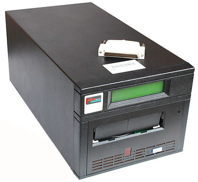 ADIC LTO200D 200GB SCSI STREAMER BANDLAUFWERK QUANTUM LTO TAPE DRIVE 200 GB EXTE