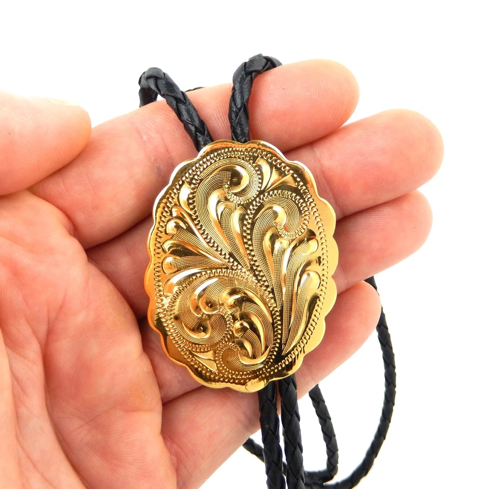 Corbata bolo ovalada floral grabada chapada en oro amarillo 36 pulgadas cordón negro hecha en EE. UU. Foto 3 de 4