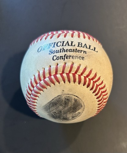 Juego Colegiado Oficial NCAA Béisbol Wilson - Atrapado en Juego SEC - Imagen 2 de 3