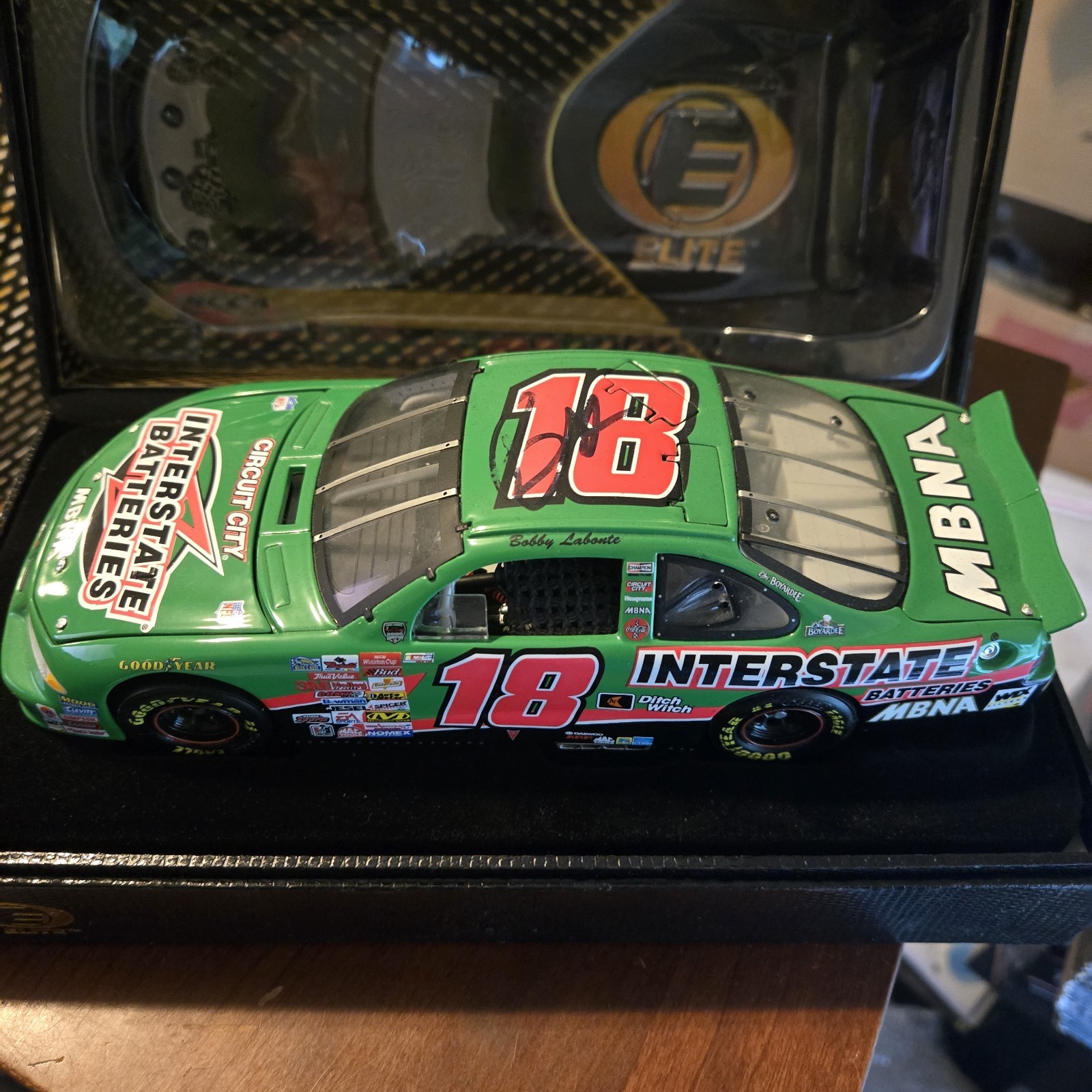 2001 Bobby Labonte Interstate Batteries  Elite SIGNED 1:24 SCALE
