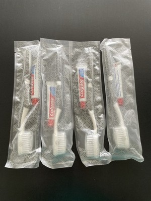 4 x QATAR AIRWAYS First Class Amenity Dental Zahnbürstenset Colgate