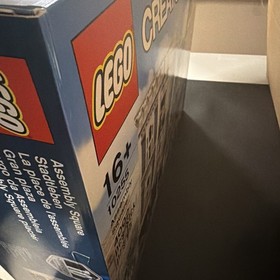 LEGO Creator Expert Assembly Square 10255 - NEW / SEALED / MODULAR SET / Retired