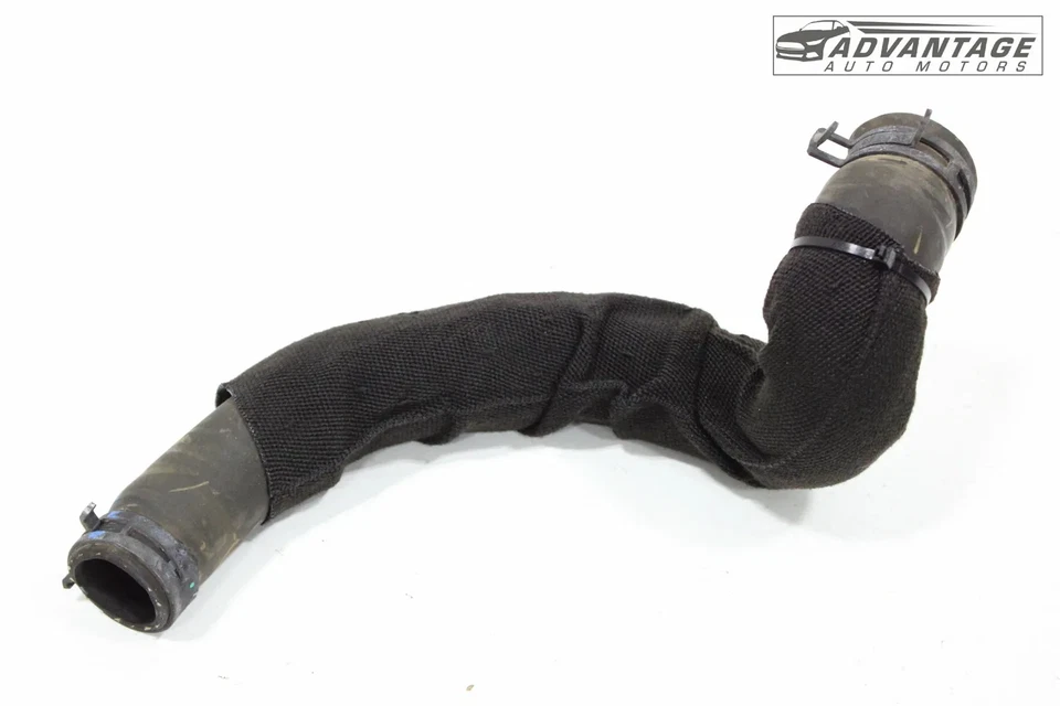 Cadillac CT4 2020-2025 2,0 L radiador refrigerante manguera inferior tubo OEM Foto 3 de 4
