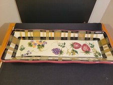 Oneida Hand Painted Strawberry Plaid Bread Serving Tray 17¾″ × 6¾″ Ceramic