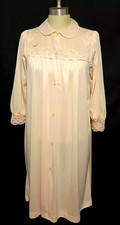 Vintage Gaymode JC Penney Housecoat Robe Size Medium Peach Nylon Lace Button Up