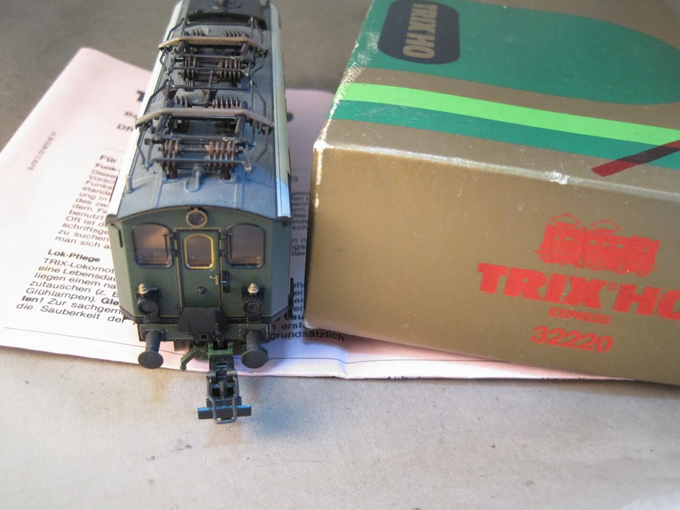 Trix Express 32220 Elok mit allen Treppen    mit der OVP funktionstüchtig - Bild 4 von 4