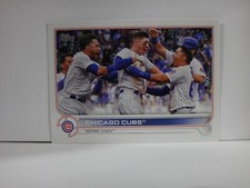 2022 Topps Series 2 #585 Chicago Cubs - TEAM BASE BASEBALL CARD
