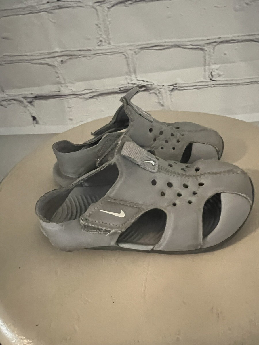 Nike Soft Gray Sandals Toddler Size US 7c